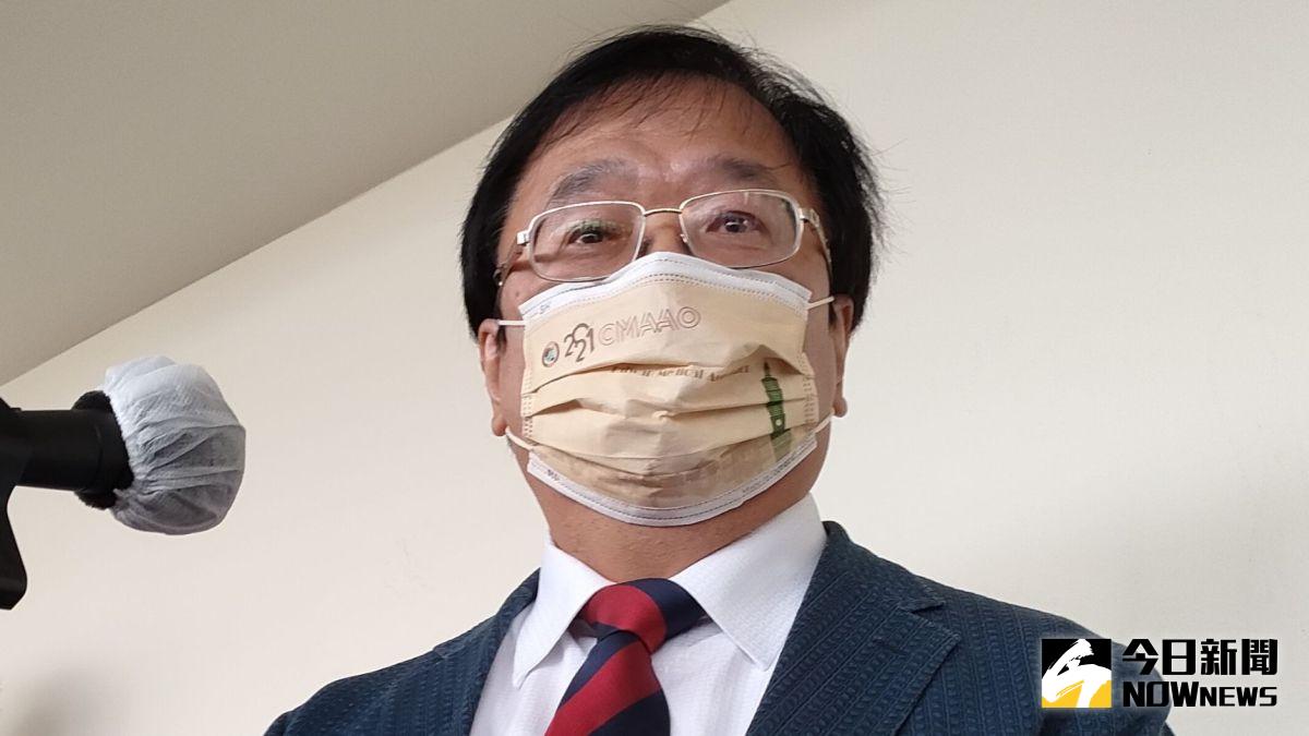 ▲衛福部長邱泰源表示，內部討論已經編入預算，最快2025年可以取得經費來提供全國國中男性接種HPV疫苗。（圖／記者許若茵攝）