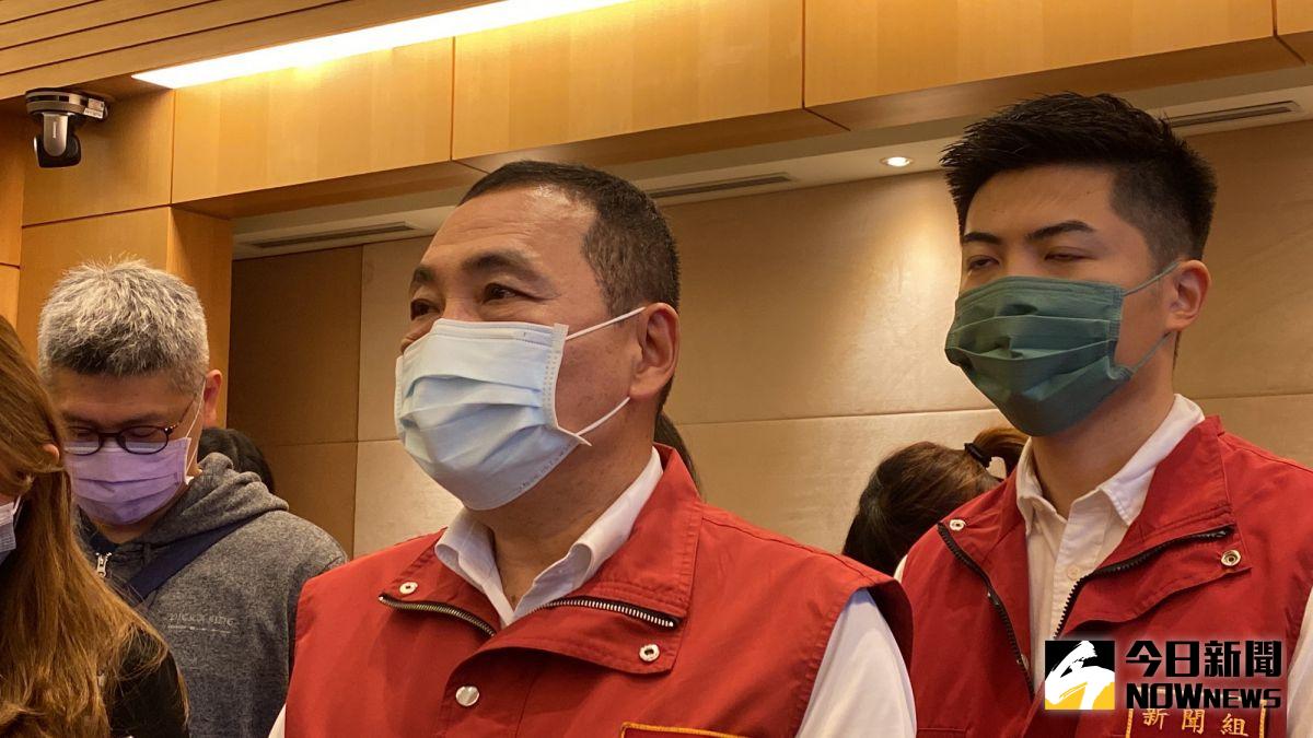 ▲教育部放寬停課的標準，引法熱議將再放寬；新北市長侯友宜今（13）日表示，中央的原則新北尊重，但地方一定會做好應變。（圖／記者陳志仁攝，2022.04.13）