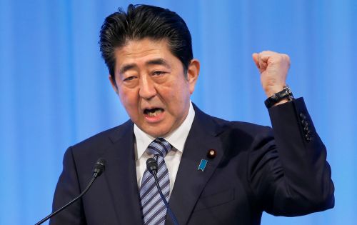 ▲日本前首相安倍晉三在街頭演說中遭槍擊。（圖／美聯社／達志影像）