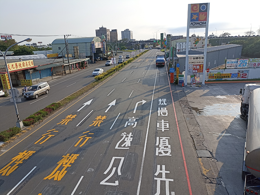 ▲麻豆交流道與市道176汽機車分流後，用路人更安全（圖／台南市交通局提供）