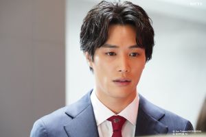▲鈴木伸之飾演今田美櫻的菁英同事。（圖／KKTV提供）
