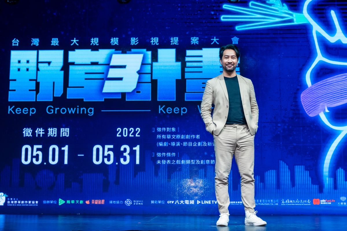 ▲黃健瑋進戲院支持太太蔡亘晏主演的電影《咒》。（圖／社團法人台灣野草創作家協會）