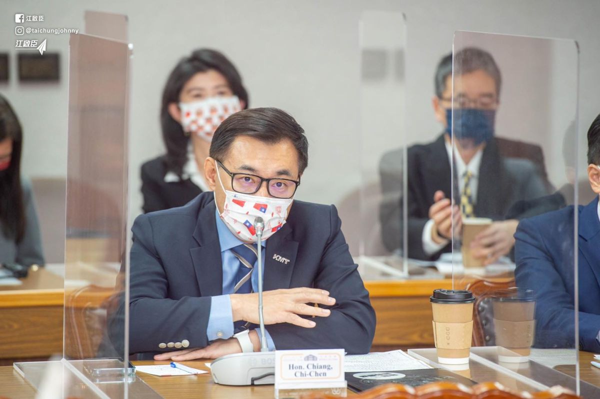 ▲國民黨立委江啟臣呼籲政府儘速強化兒童居家照護。（圖／翻攝自臉書））