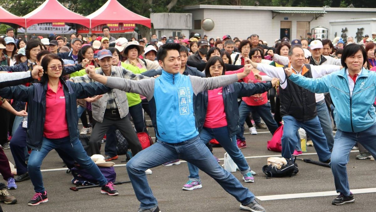 ▲國民黨立委蔣萬安被視為代表藍營參選北市長的大熱門，惟其選情持續遭看衰。（圖／翻攝自蔣萬安臉書）
