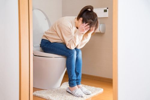 大不出來好痛苦!醫曝「黃金解便時段」 學6招告別便秘