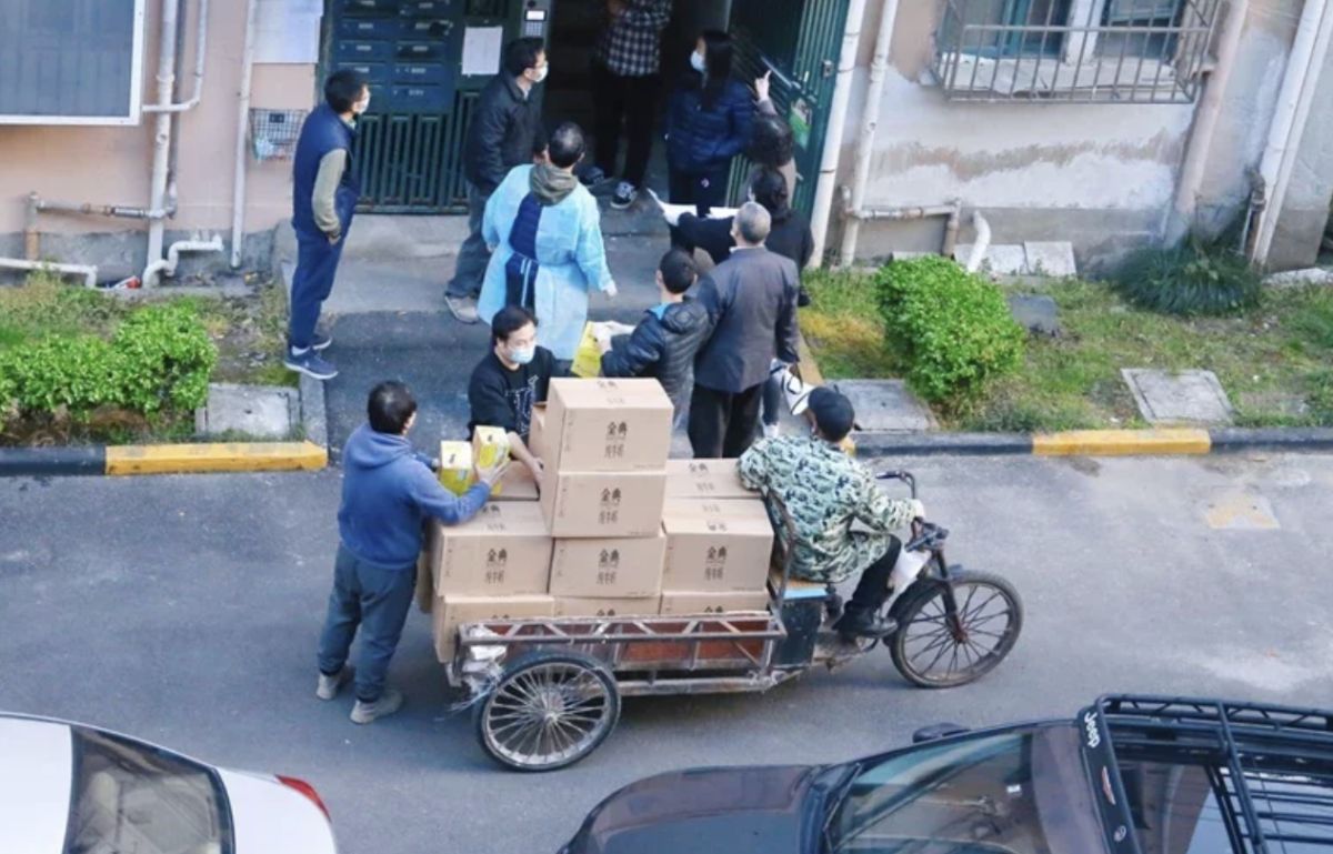 ▲上海封控買菜變得好難，網路團購雖多，但能夠買到的菜卻越來越少。（圖／翻攝自中新網）