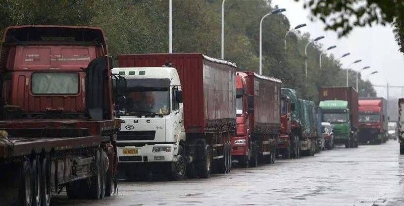 上海封控物流停擺！貨車司機不願被困　一趟賺14萬不敢接
