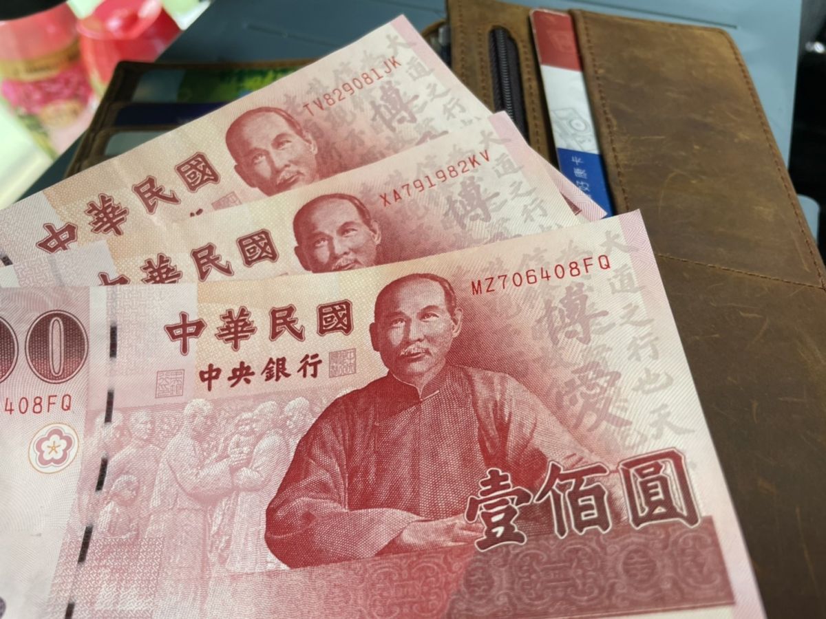 ▲父母問月薪怎麼回？不講派提1神招躲避：「馬上帶過」。（示意圖／記者張嘉哲攝）