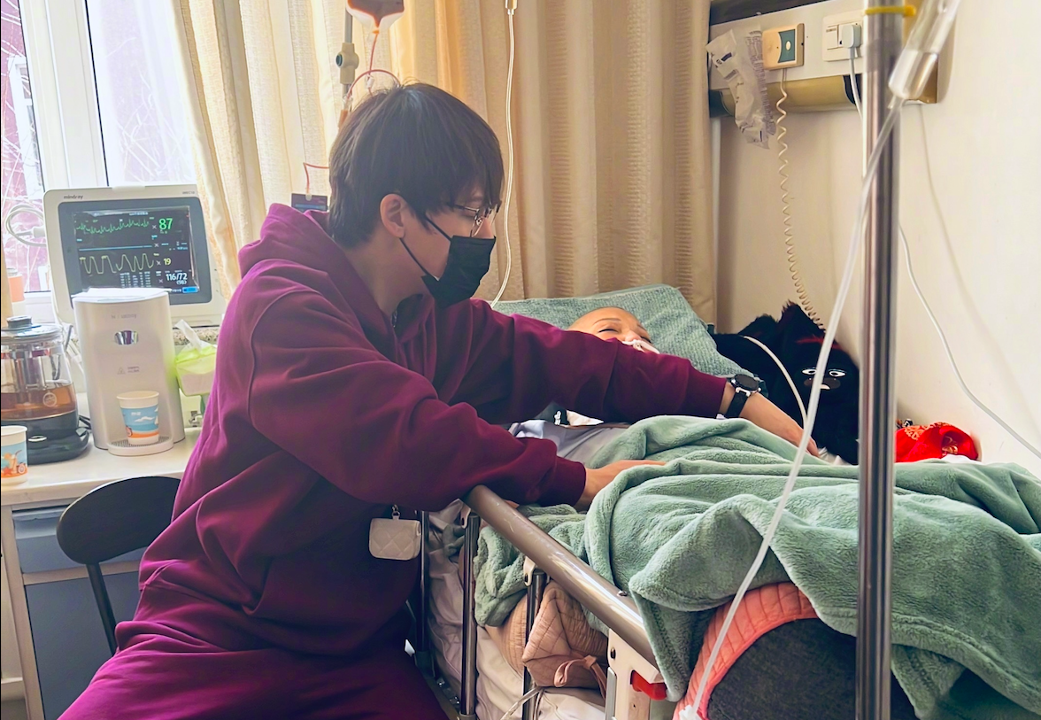 ▲大陸男星劉維暫時退出演藝圈照顧癌母，媽媽仍不敵病魔過世。（圖／翻攝劉維微博）