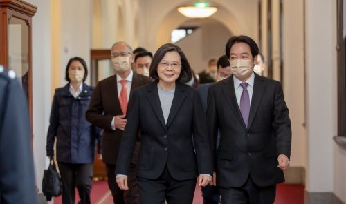 「蔡賴大戰2.0」只是空包彈？媒體人突破盲點：要也是這2人
