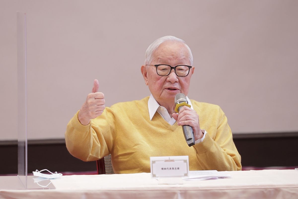 ▲網友好奇，若張忠謀是2000年後出生的年輕人，是否還能成為台積電創辦人？（圖／總統府提供）