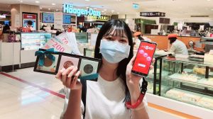五倍券晚鳥翻倍!家電「買1台送1台」 百貨滿千送千回本 ▲天母大葉高島屋百貨因應棒球季開打,推出一系列優惠禮遇球迷。(圖/大葉高島屋提供)