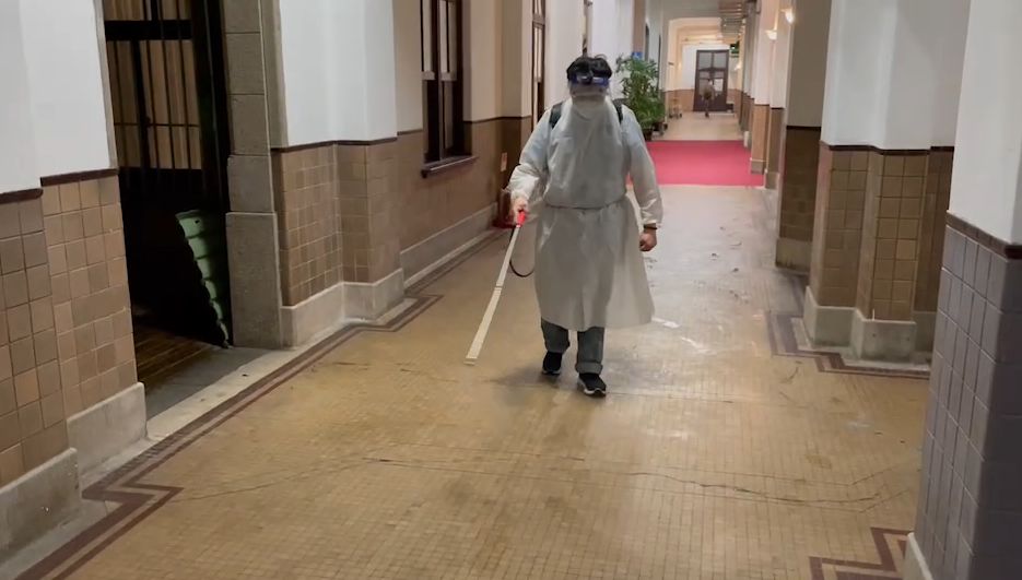 ▲司法院1名民事廳專員今天確診，昨晚已先清消。（圖／司法院提供）