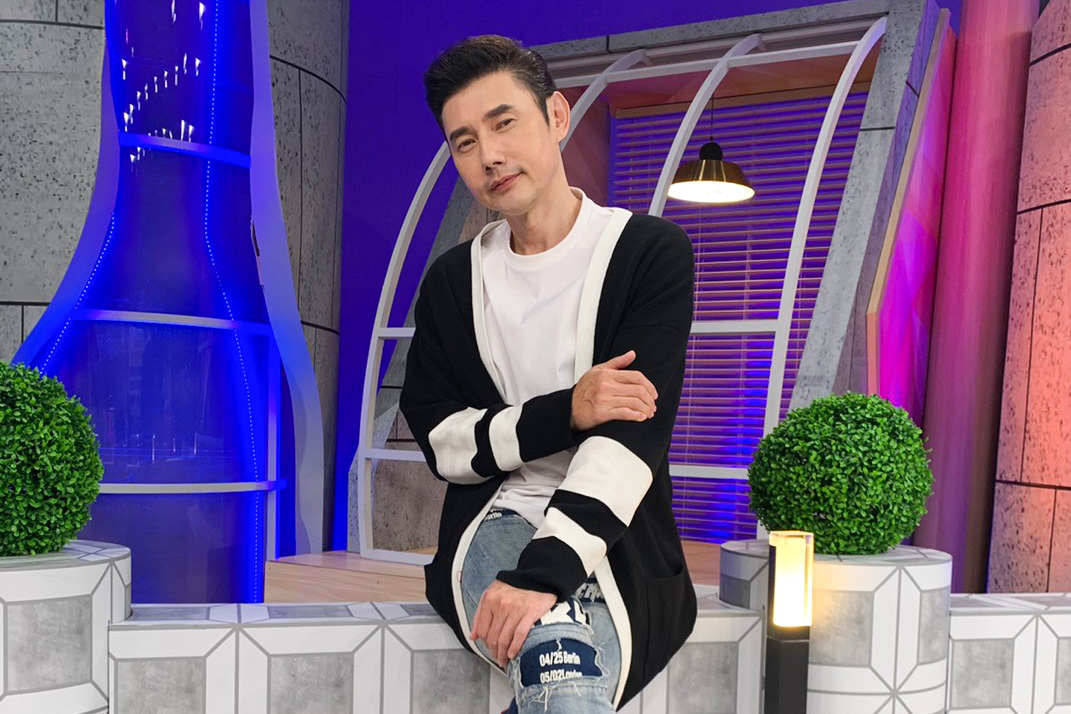 ▲包偉銘放閃閃到經紀人要他低調點。（圖／衛視中文台提供）