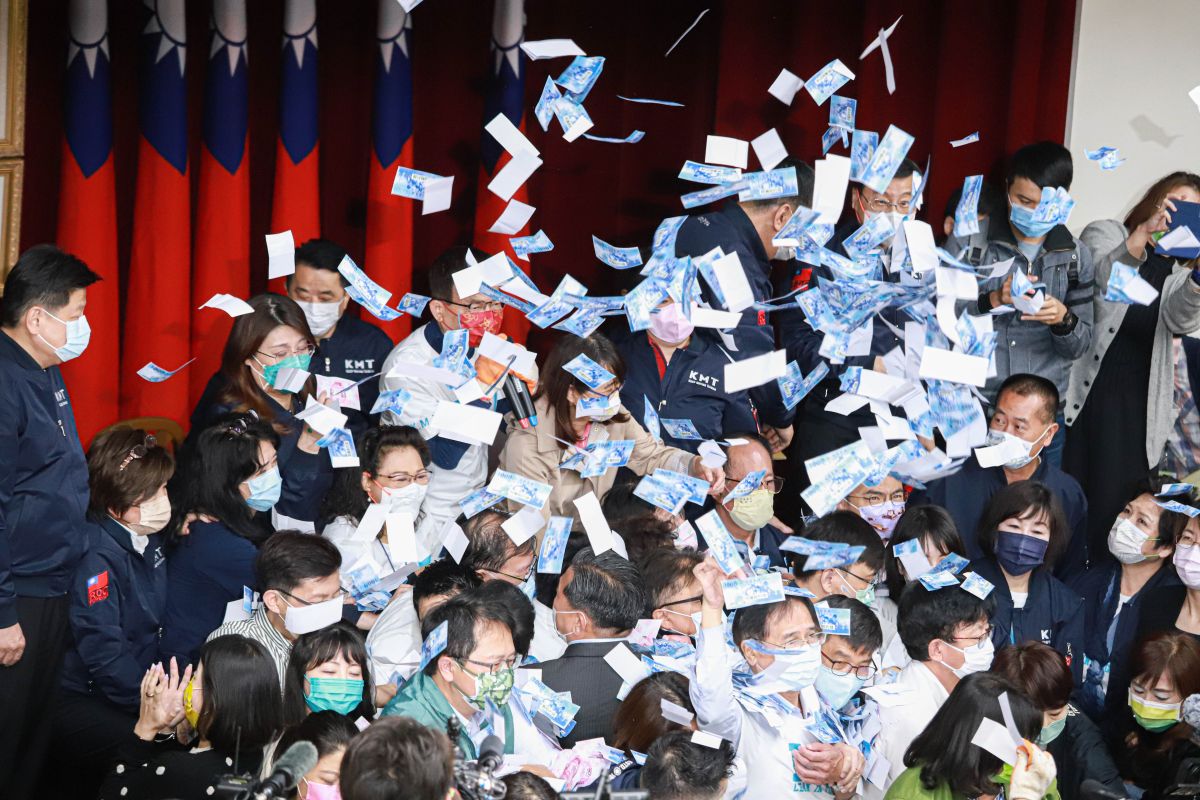 ▲立法院財政委員會今（21）日審查會計法修正案，朝野立委爆發衝突。（圖／記者葉政勳拍攝，2022.04.21）