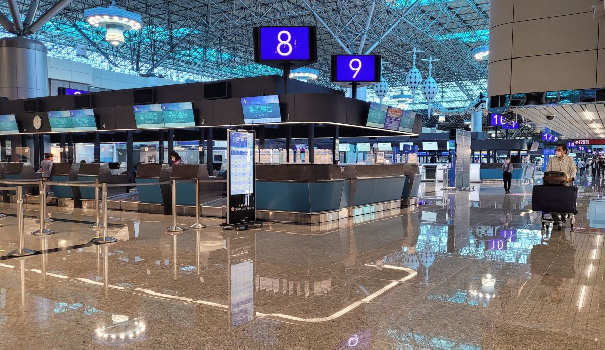 ▲日前有人揚言要在桃園機場放炸彈，航警局宣布破案，是位中輟少年因不滿無法出國，因而留言恐嚇發洩。（圖／NOWnews攝）