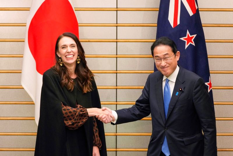 ▲日本首相岸田文雄與紐西蘭總理阿爾登21日在東京會談。（圖／美聯社／達志影像）