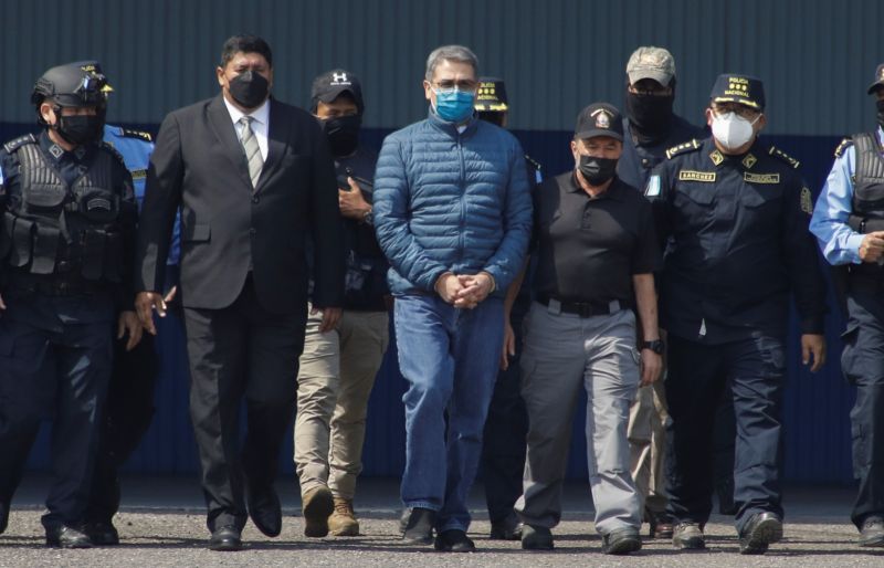 前宏都拉斯總統引渡至美受審　涉協助走私毒品受賄
