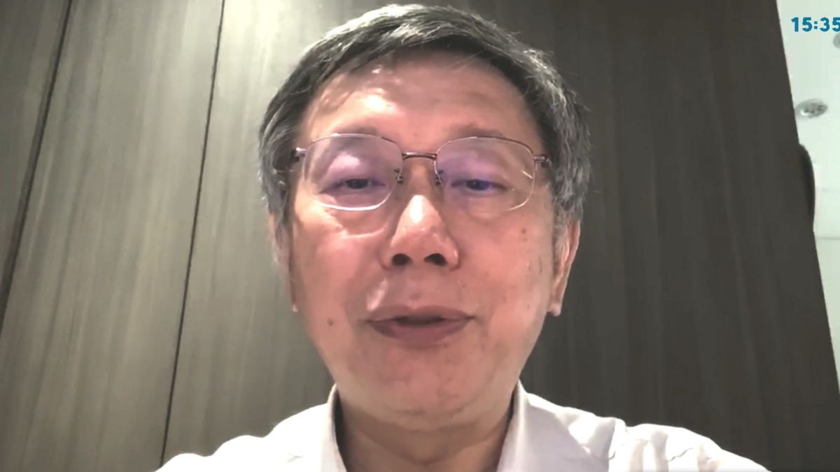 ▲因為還在進行居家隔離，台北市長柯文哲22日仍以視訊方式，參與台北市政府的防疫記者會。（圖／翻攝柯文哲直播）