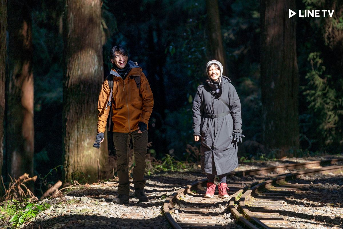 ▲陳柏霖（左）突羞喊「妳好漂亮」，郭雪芙真實反應洩2人私交。（圖／LINE TV提供）