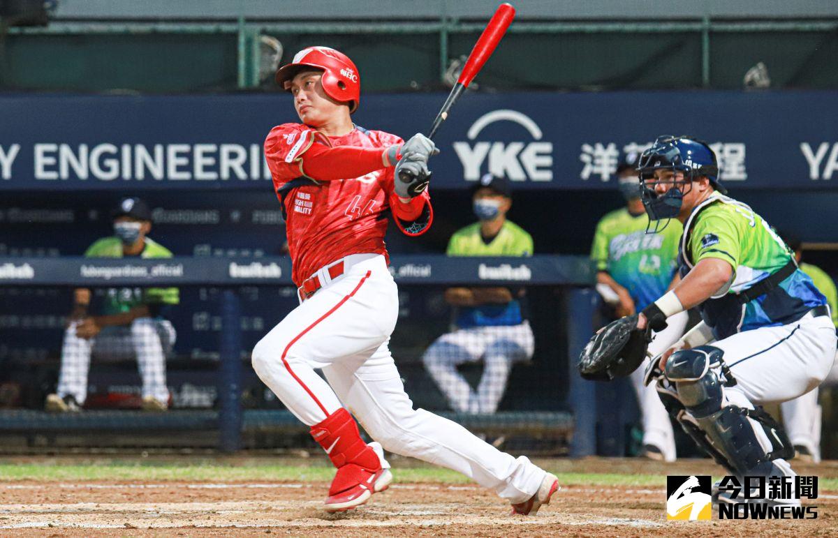 ▲味全龍內野手劉基鴻。（圖／記者葉政勳攝）
