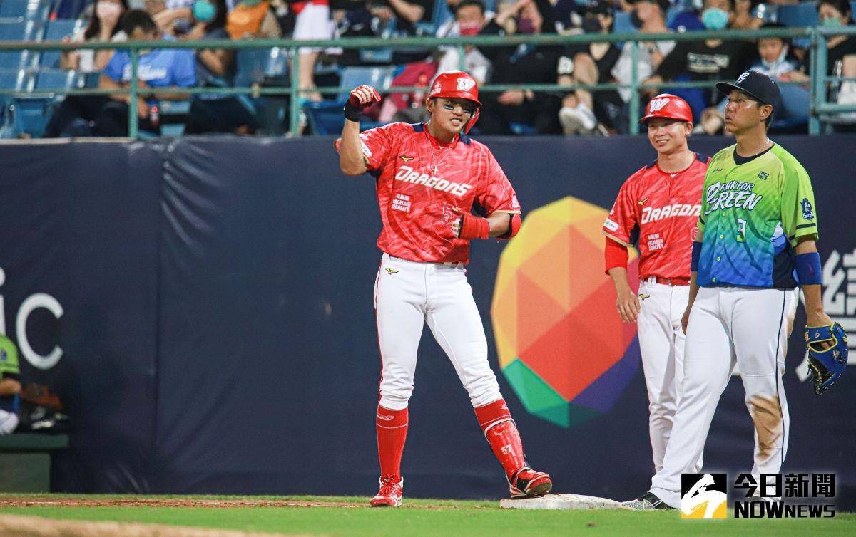 ▲味全龍內野手拿莫．伊漾。（圖／記者葉政勳攝 ）