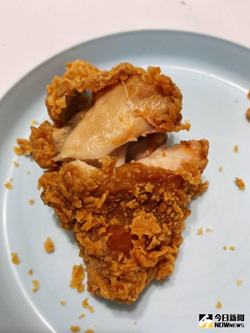 ▲以平均單塊腿排約15元來看,麵皮酥脆、雞肉也不乾澀,不期不待就沒有傷害。(圖/記者黃韻文攝)