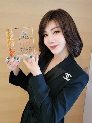 陳美鳳 ▲陳美鳳65歲仍保有凍齡美貌。(圖/翻攝陳美鳳臉書)