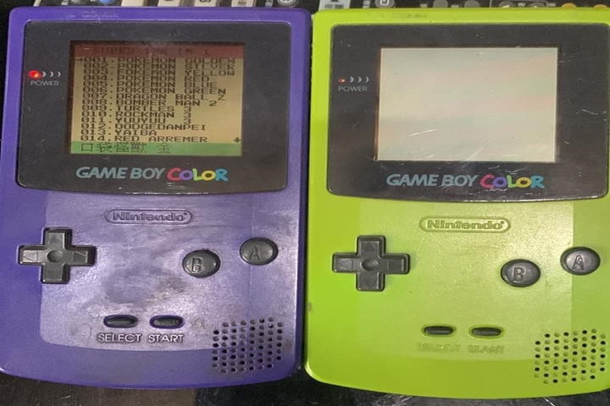 ▲一名網友分享超過20年的童年遊戲機，網友看了都直呼是「回憶殺」。（圖／翻攝自《爆怨2公社》）