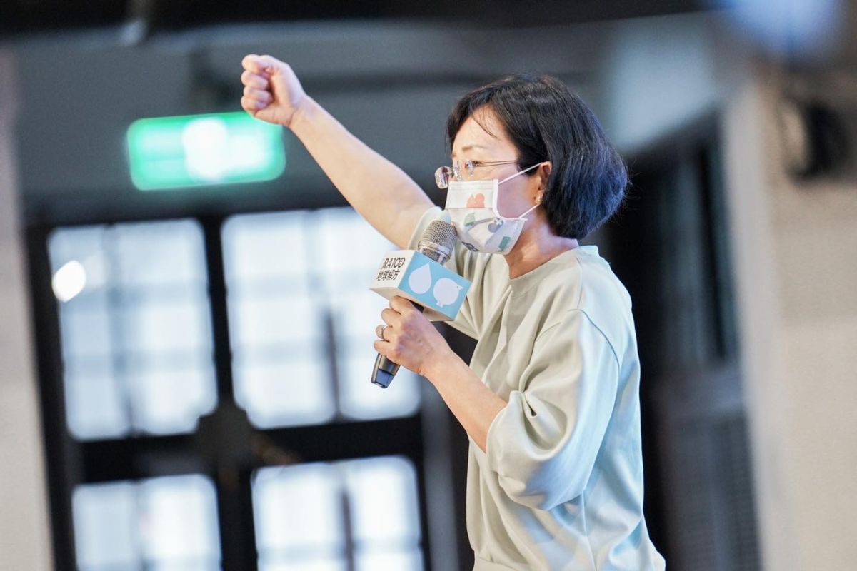 ▲民進黨立委蘇巧慧批評新北市長侯友宜「爭功諉過」，卻遭到侯家軍嗆「爸寶」，引發爭議。（圖／翻攝自蘇巧慧臉書）