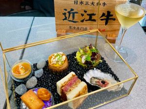 和牛研究室首創「近江牛珠寶盒」下午茶　直擊春大直夯店
