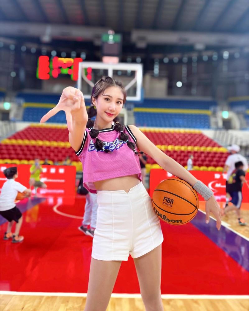 ▲Wendy身材高挑。（圖／Wendy IG）