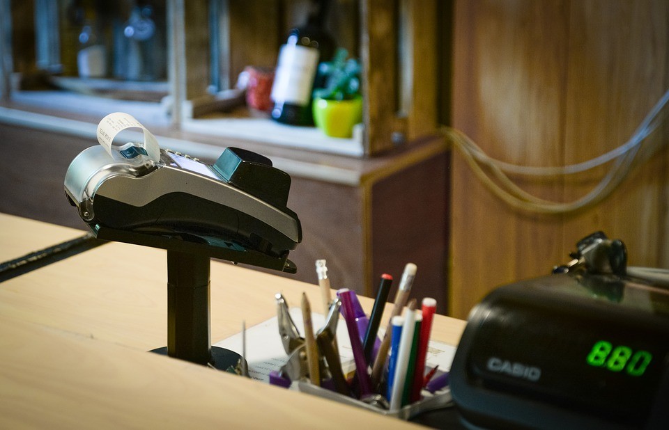 ▲有網友抱怨，新來的大學工讀妹妹，第一天就離職，傳訊息後才的得知理由是「椅子太小了」。（示意圖／Pixabay）