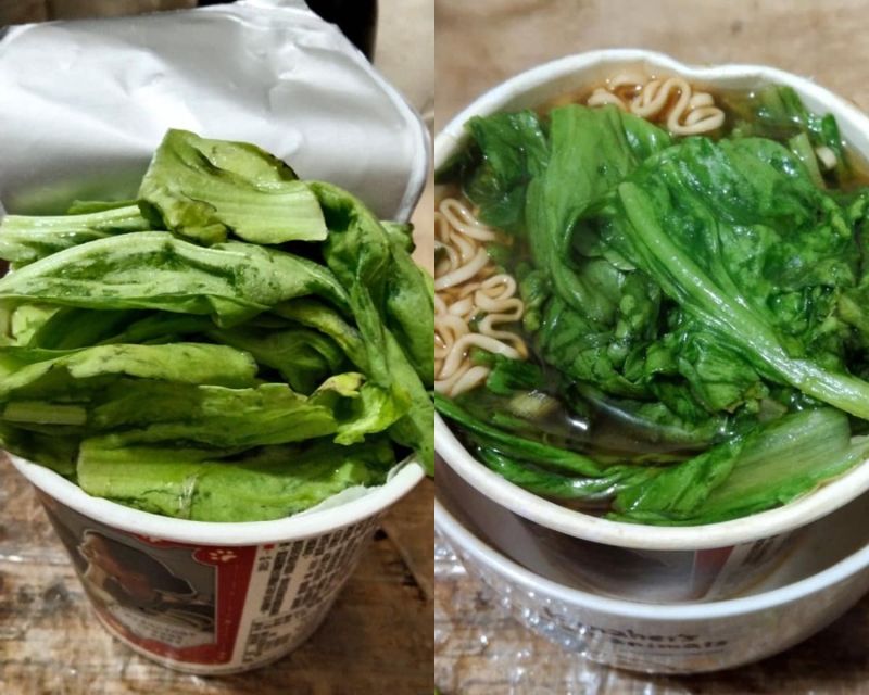▲網友將泡麵加入熱水前，先在裡頭丟入許多茼蒿。（圖／翻攝廚藝公社臉書）