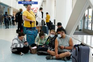 ▲疫後旅遊需求激增,令機場和航空公司不堪重負。(圖/美聯社/達志影像) ▲疫後旅遊需求激增,令機場和航空公司不堪重負。(圖/美聯社/達志影像)