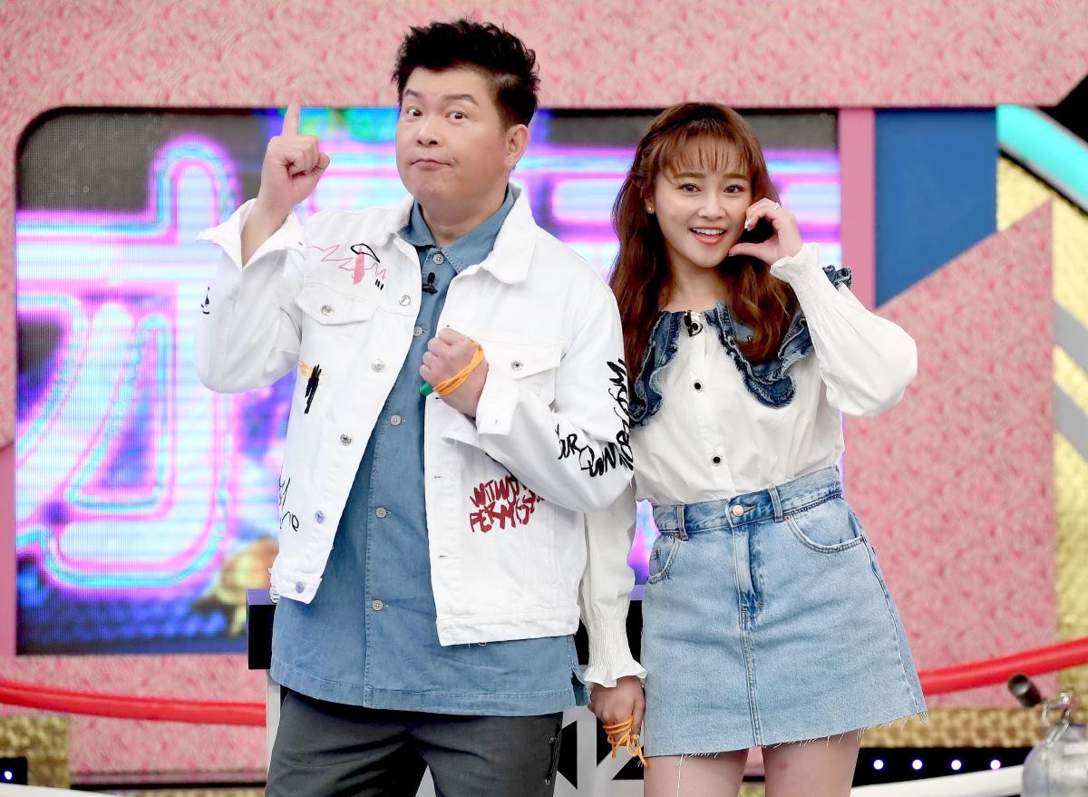 ▲《天才衝衝衝》剩下曾國城（左）、張文綺（右）主持。（圖／華視提供）