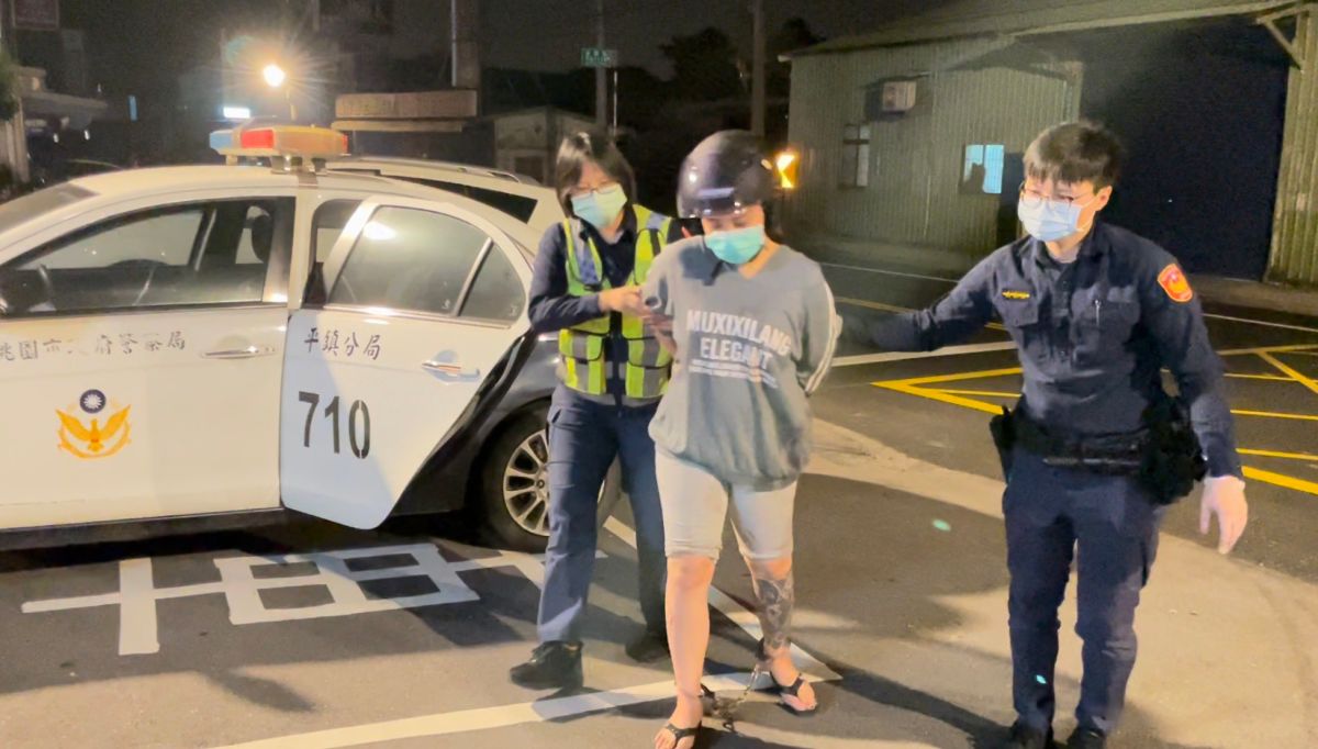 ▲甘姓女子酒後到前夫家與前夫發生爭執，前夫見她拿刀笑她不敢動他，結果一轉身就被前妻一刀刺死。（圖／記者李春台翻攝）