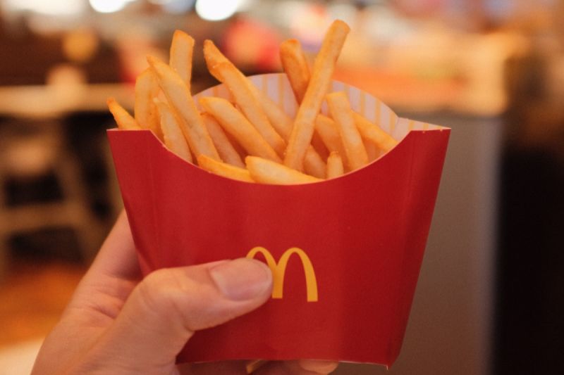 麥當勞薯條還能更強？「隱藏吃法」整包升級：美國人教的
