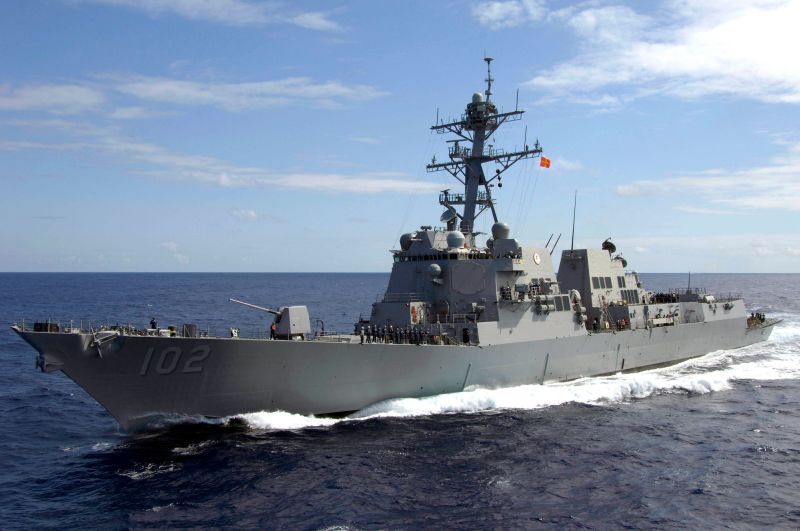 ▲中國外交部發言人汪文斌宣稱「台灣海峽不是國際水域」，要求美國艦隊應退出巡弋。圖為美軍飛彈驅逐艦桑普森號（USS Sampson，DDG 102）。（圖／美國海軍）