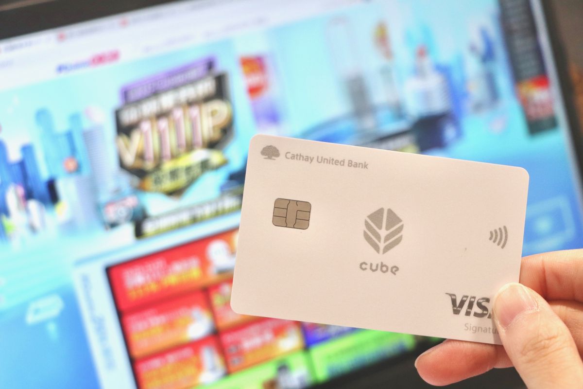 ▲國泰世華銀行CUBE卡主打「玩數位」、「樂饗購」、「趣旅行」3大權益隨選享3%回饋無上限， 引發「如何刷、最划算」的討論熱潮。（圖／品牌提供）