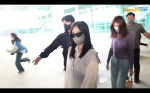 ▲TWICE其他成員返韓。（圖／뉴스엔·NewsenTV·KOREA Entertainment news YouTube）