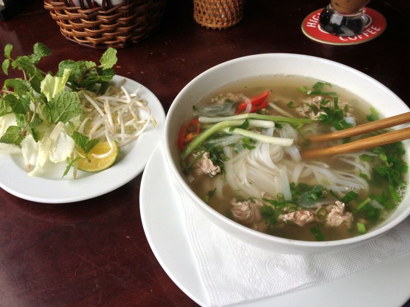 「越南料理」在台灣很夯？他愣：沒人吃啊　網抖關鍵打臉
