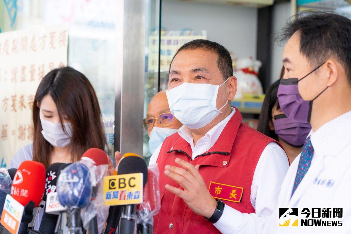 ▲新北2歲童恩恩染疫病逝，新北市長侯友宜的態度引發論戰。（圖／資料照）