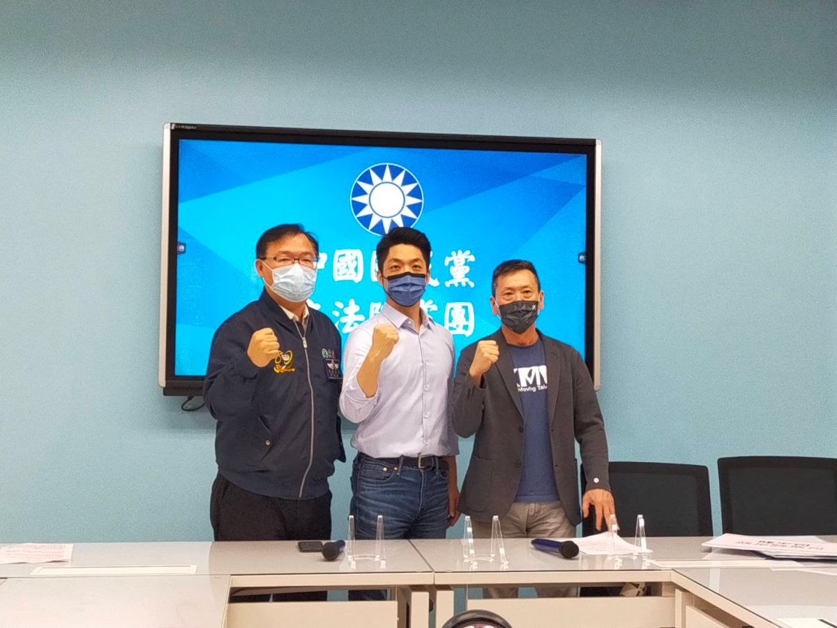 ▲五一勞動節前夕，國民黨團承諾這會期一定排審最低工資法。（圖／國民黨團提供）