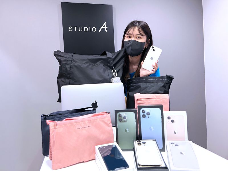▲STUDIO A 母親節檔期購買Mac / iPad Pro / iPhone系列主機,加購S.A Care全方位保障計劃,回饋總價超過1萬2,815元。(圖/廠商提供)