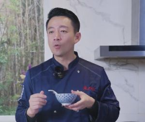 汪小菲 ▲汪小菲最近化身廚師示範家常料理。(圖/汪小菲抖音)