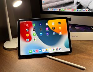 iPad Air 5。(圖/記者周淑萍攝) ▲iPad Air 5。(圖/記者周淑萍攝)