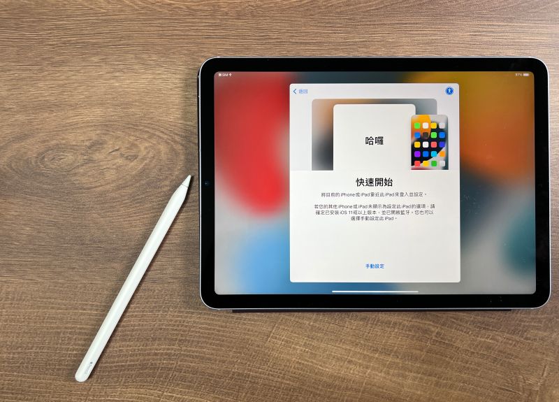 ▲iPad Air 5核心處理器晉升到iPad Pro等級，因為有著M1晶片加持，比起配備 A14 仿生晶片的iPad Air 4 CPU 效能快上 60%。（圖/記者周淑萍攝）