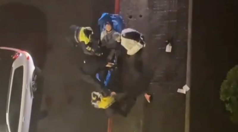 醋男失控砍情敵!爆怒喊「憑什麼交往」 友人勸架反遭殃