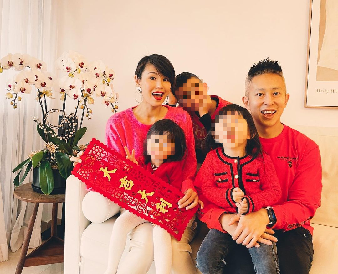 ▲何嘉莉（左）全家五口輪流確診，3歲小女兒染疫後出現高燒、幻覺。（圖／翻攝何嘉莉IG）